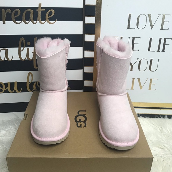 New girl/woman UGG Boots - Picture 2 of 7